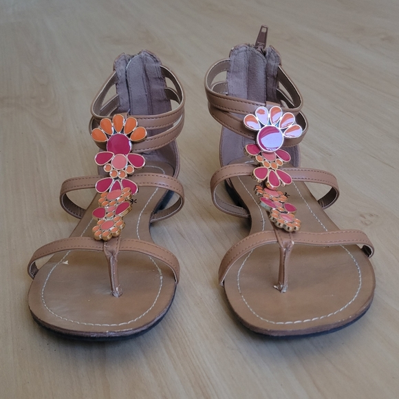💛[3/$15] Montego Bay Enamel Floral Design Sandals - Picture 2 of 6